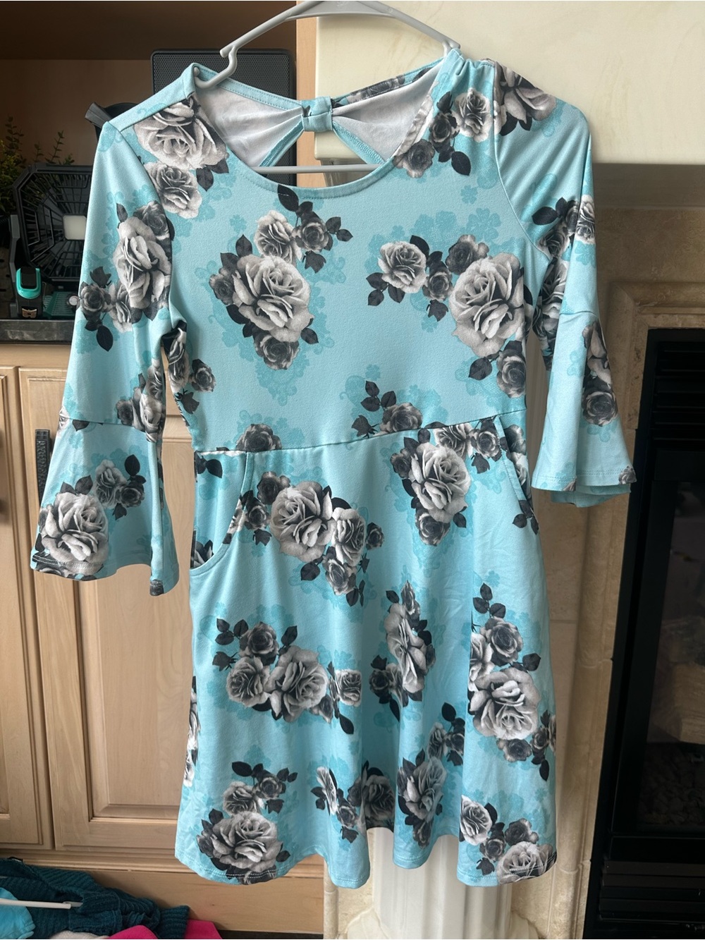 Justice Girls Size 10 Aqua Floral Rose Dress Bell Sleeve Pockets